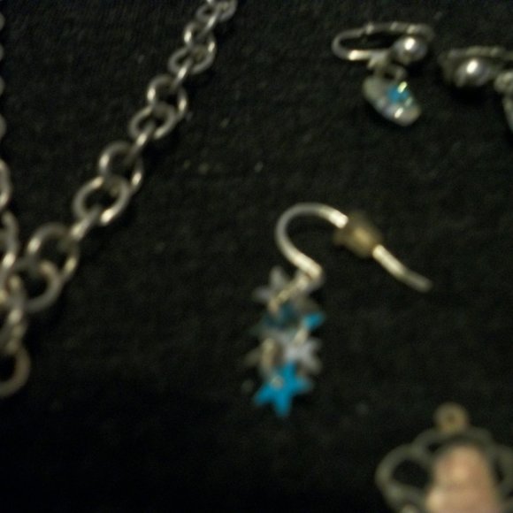 MERMAID RAINBOW JEWELRY BUNDLE 8 THINGS - Picture 3 of 4